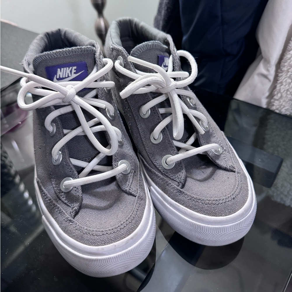 Nike shoes